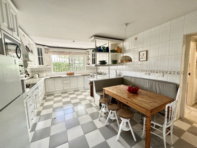 6 Bedrooms Villa in San Pedro de Alcántara