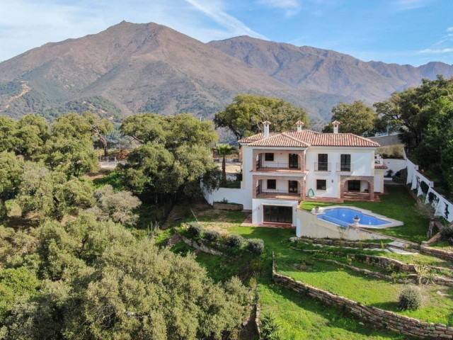 4 Schlafzimmer Villa in Casares