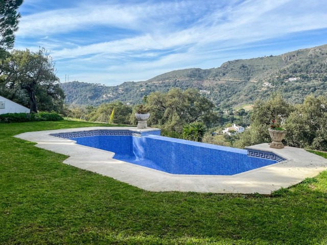 4 Schlafzimmer Villa in Casares