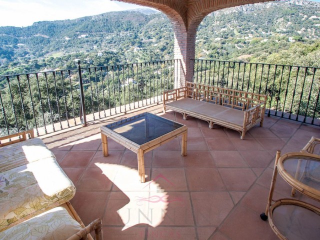 4 Schlafzimmer Villa in Casares