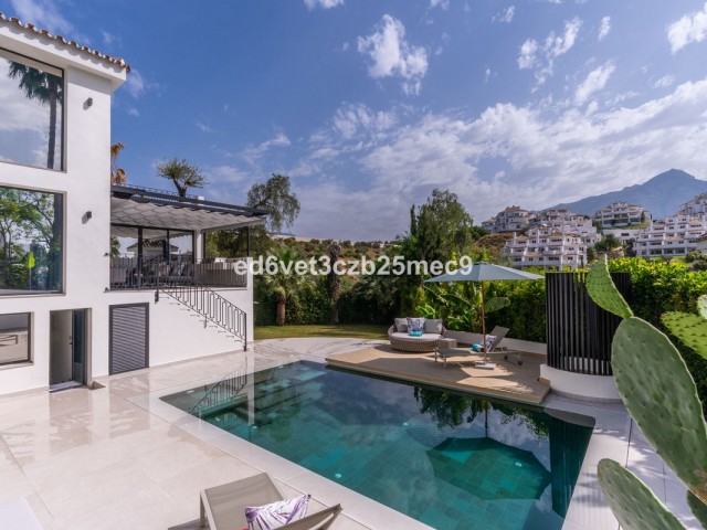 5 Slaapkamer Villa in Nueva Andalucía