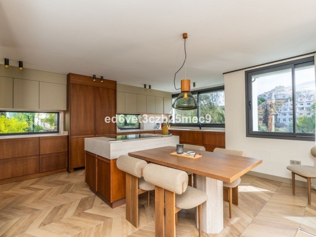 5 Slaapkamer Villa in Nueva Andalucía