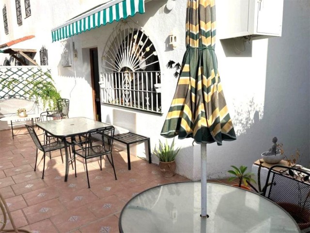 Villa con 4 Dormitorios  en La Colina