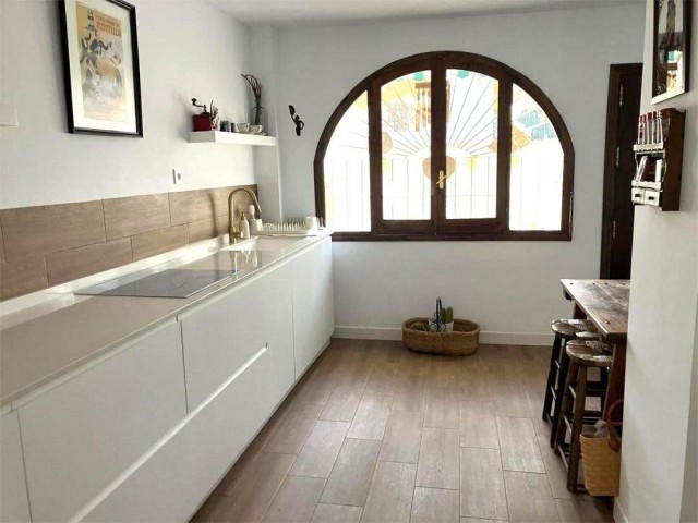 Villa con 4 Dormitorios  en La Colina