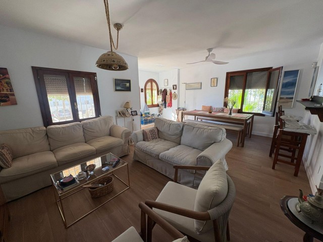 4 Bedrooms Villa in La Colina