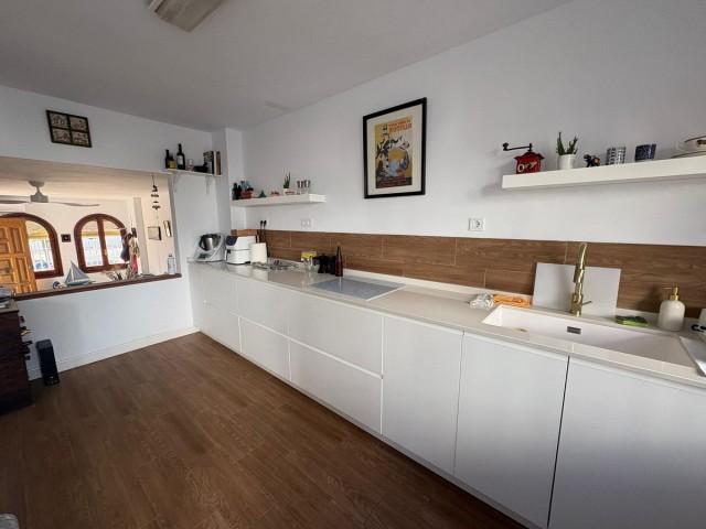 Villa avec 4 Chambres  à La Colina