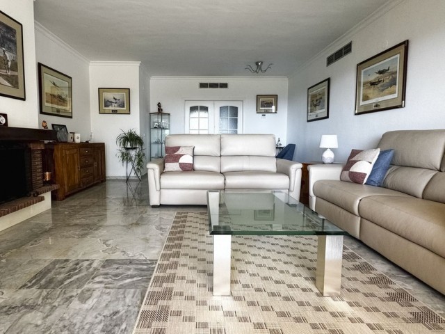 Apartamento con 3 Dormitorios  en Alhaurin Golf