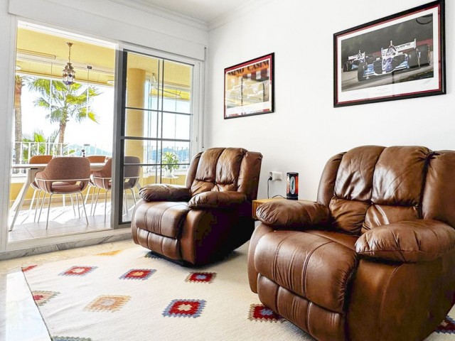 Apartamento con 3 Dormitorios  en Alhaurin Golf
