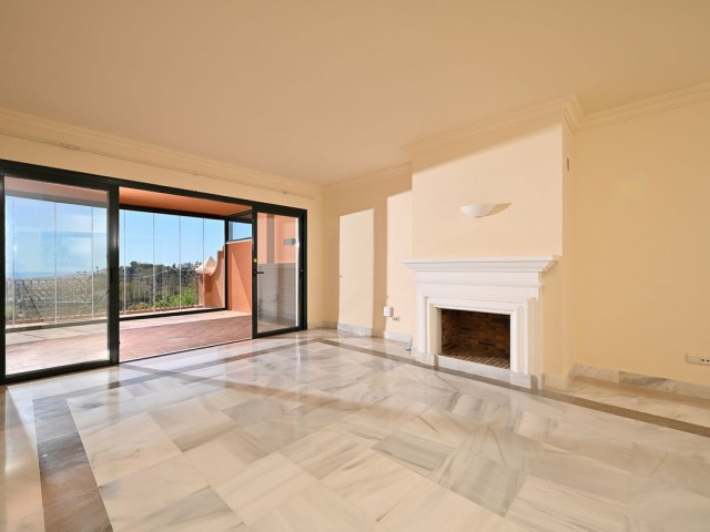 3 Bedrooms Apartment in Benahavís