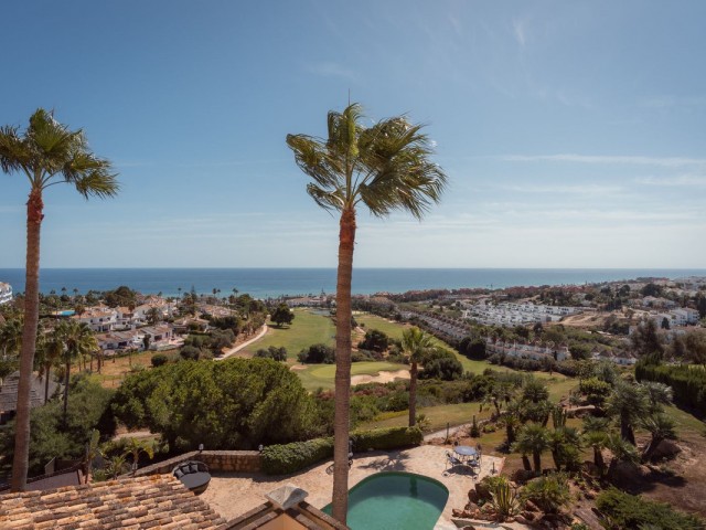 Villa avec 4 Chambres  à La Duquesa