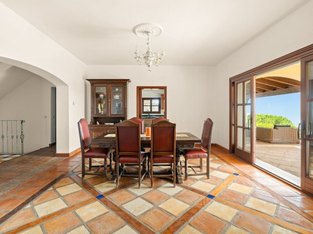 Villa avec 4 Chambres  à La Duquesa