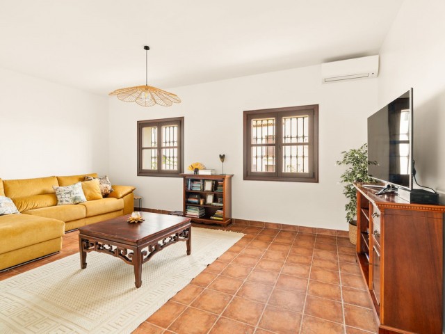 Villa avec 4 Chambres  à La Duquesa