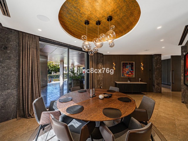 10 Slaapkamer Villa in Guadalmina Baja