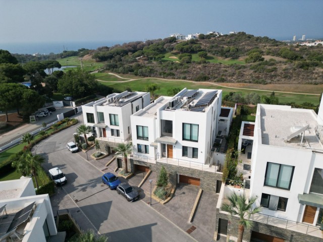 5 Sovrums Villa i Cabopino