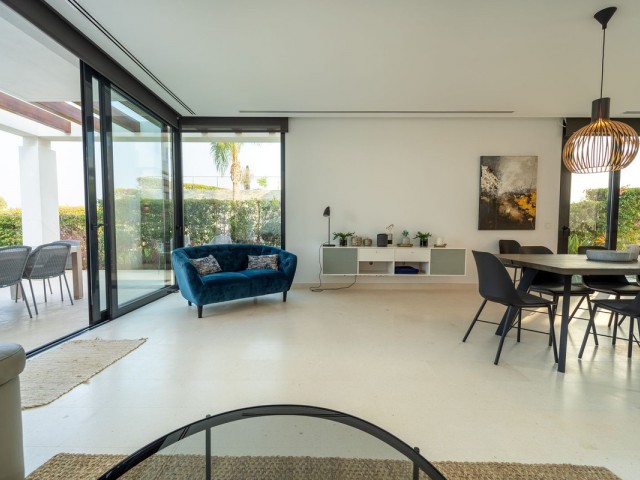 5 Bedrooms Villa in Cabopino