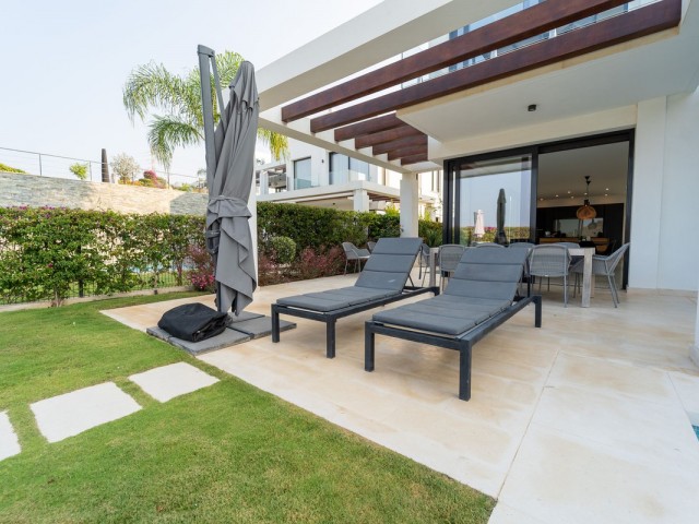 5 Soveroms Villa i Cabopino