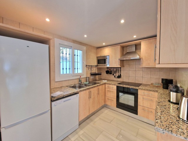 Maison mitoyenne avec 3 Chambres  à Mijas