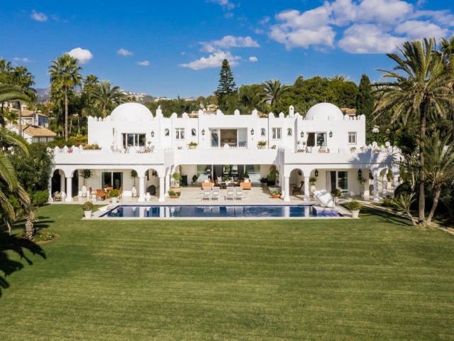 Villa Los Monteros - R5179402