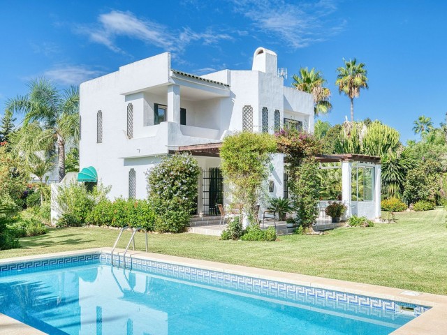 4 Slaapkamer Villa in Nueva Andalucía