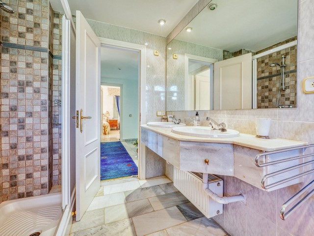 4 Slaapkamer Villa in Nueva Andalucía