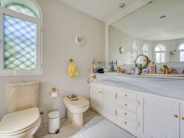 4 Slaapkamer Villa in Nueva Andalucía