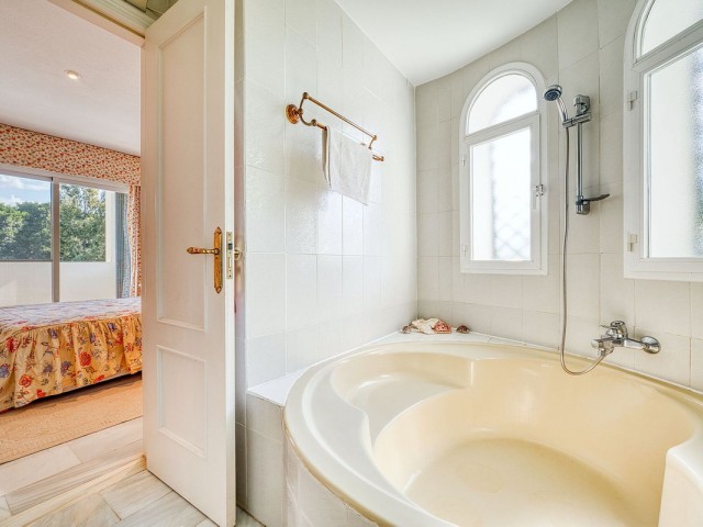 4 Slaapkamer Villa in Nueva Andalucía