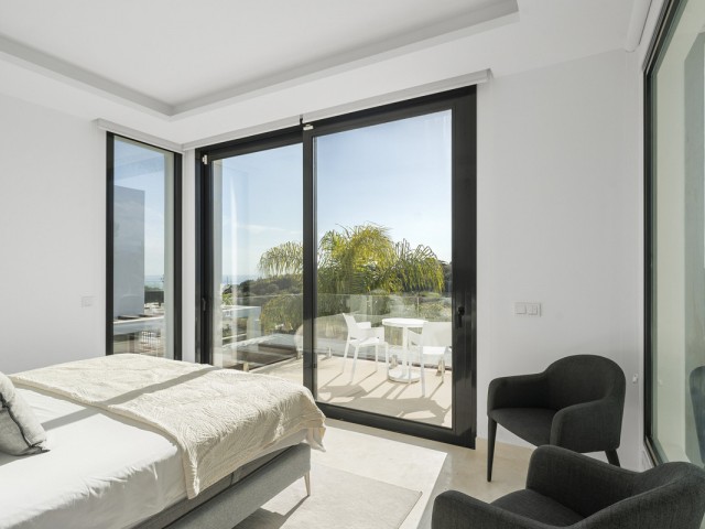 5 Bedrooms Villa in Cabopino