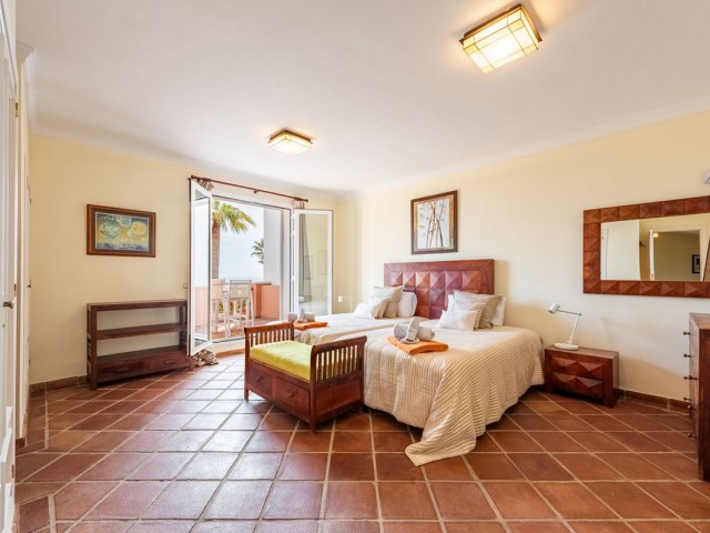 5 Schlafzimmer Villa in Casares Playa
