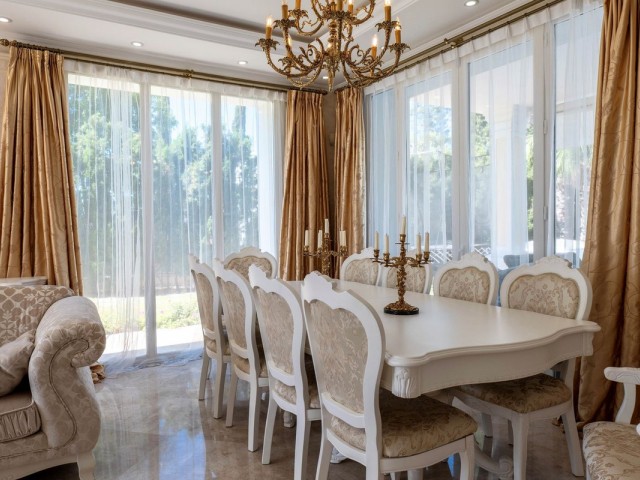 4 Slaapkamer Villa in El Rosario