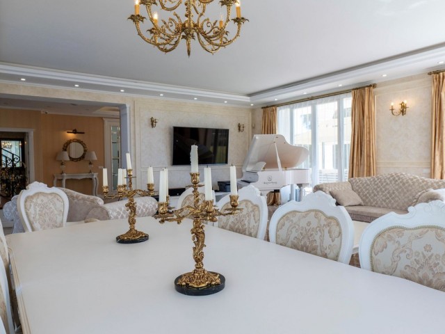 4 Slaapkamer Villa in El Rosario