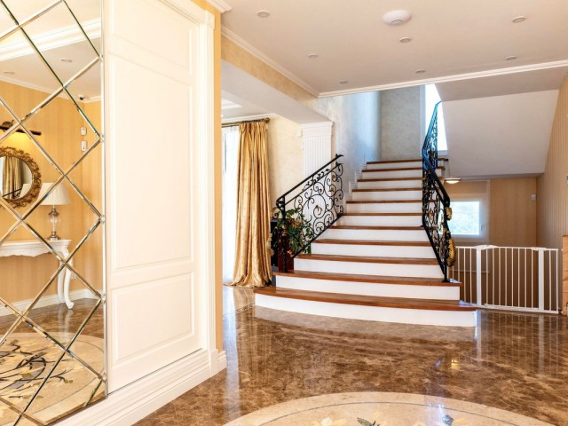 4 Slaapkamer Villa in El Rosario