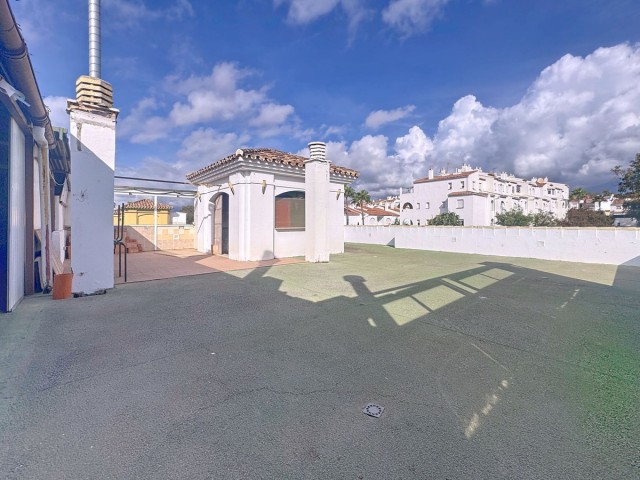 Comercial, Diana Park, R5181073