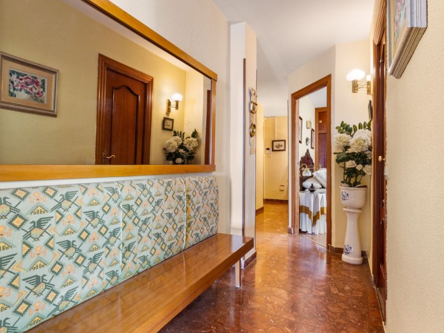 Apartamento con 2 Dormitorios  en Los Boliches