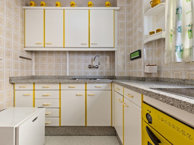 Apartamento con 2 Dormitorios  en Los Boliches