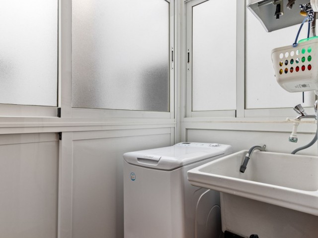 Apartamento con 2 Dormitorios  en Los Boliches