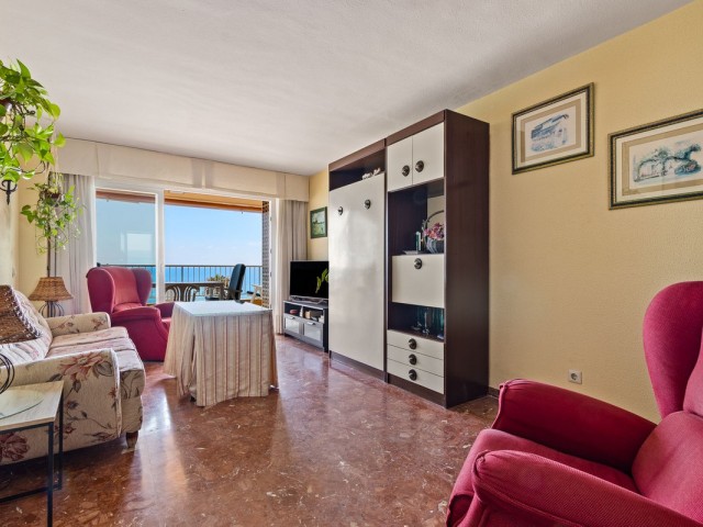 Apartamento con 2 Dormitorios  en Los Boliches