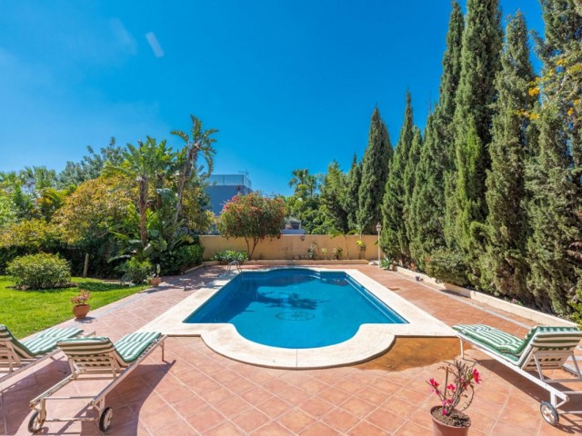 8 Sovrums Villa i Marbella