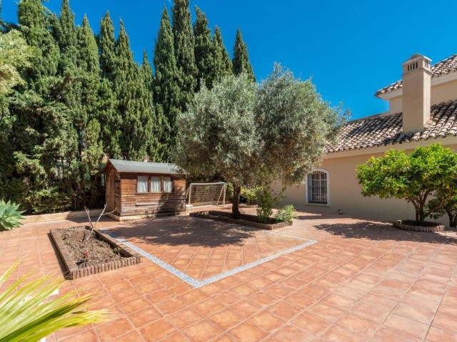 8 Sovrums Villa i Marbella