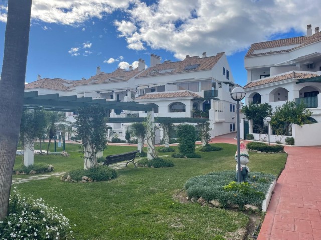 3 Makuuhuoneen Huoneisto San Pedro de Alcántara