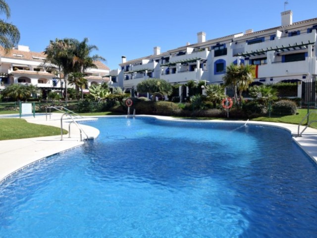 3 Makuuhuoneen Huoneisto San Pedro de Alcántara