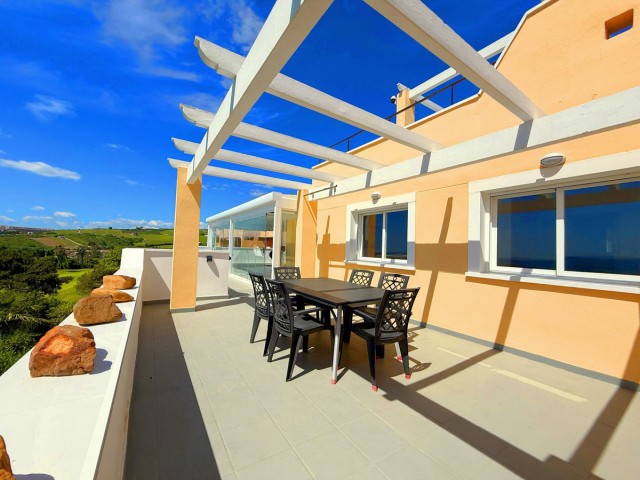 Penthouse in Casares Playa