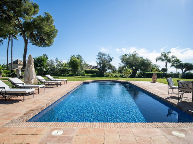 5 Bedrooms Villa in The Golden Mile