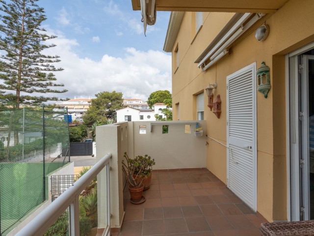 Apartamento con 2 Dormitorios  en La Cala