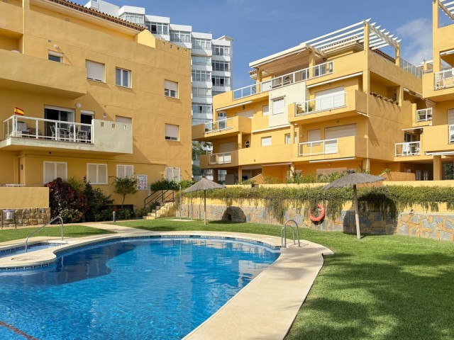 Apartamento con 2 Dormitorios  en La Cala