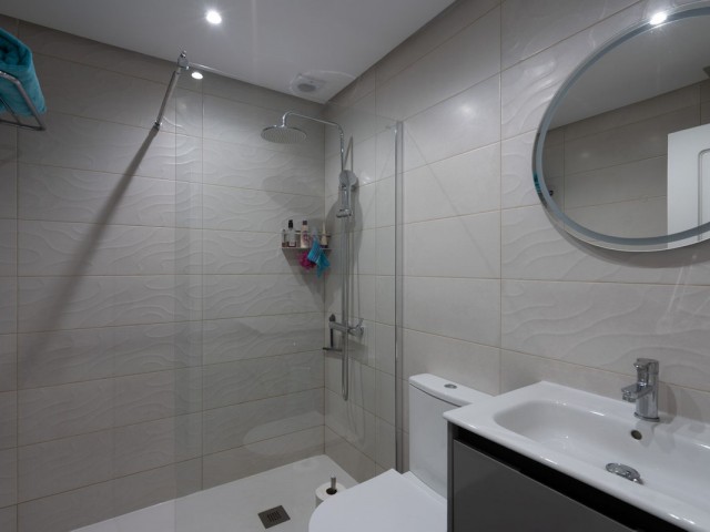 Apartamento con 2 Dormitorios  en La Cala