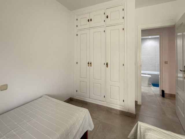 Apartamento con 2 Dormitorios  en La Cala