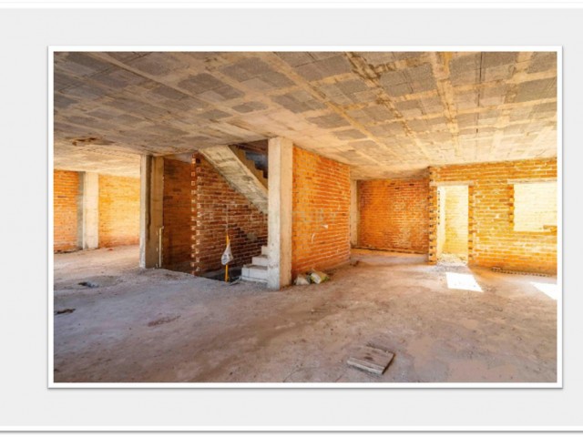 Commercial in Alhaurín el Grande