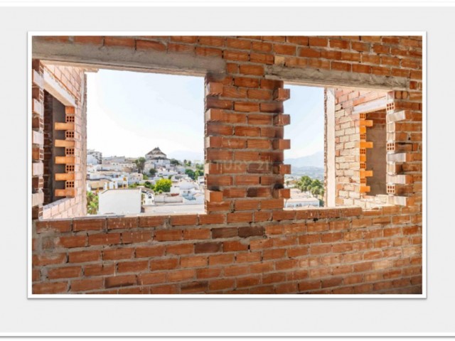 Commercial in Alhaurín el Grande