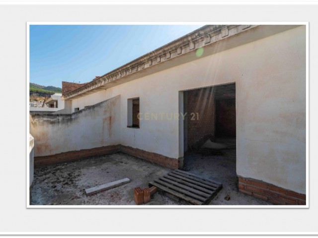 Commercial in Alhaurín el Grande