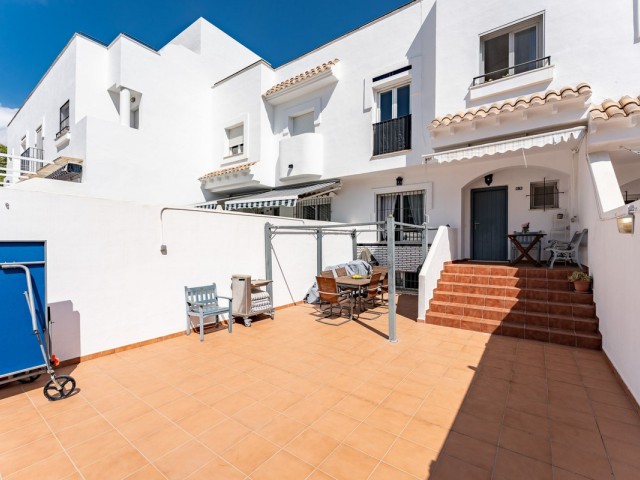 4 Soveroms Rekkehus i Torreblanca